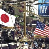 持ち株の米国株偏重を見直しました。